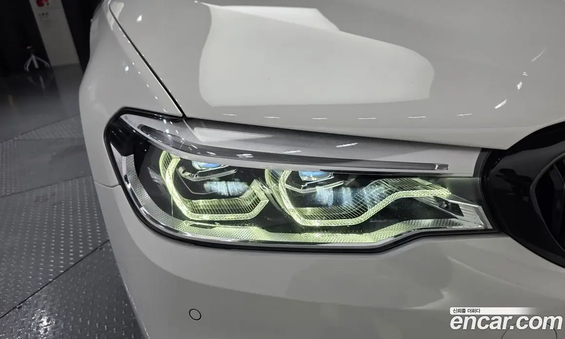BMW 5 серия 2018 2.0 автомат (гидро), фото 8