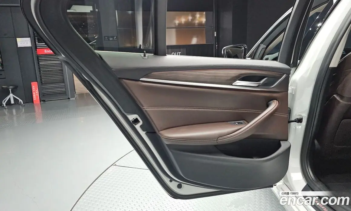 BMW 5 серия 2018 2.0 автомат (гидро), фото 14 BMW 5 серия 2018 2.0 автомат (гидро), фото 14