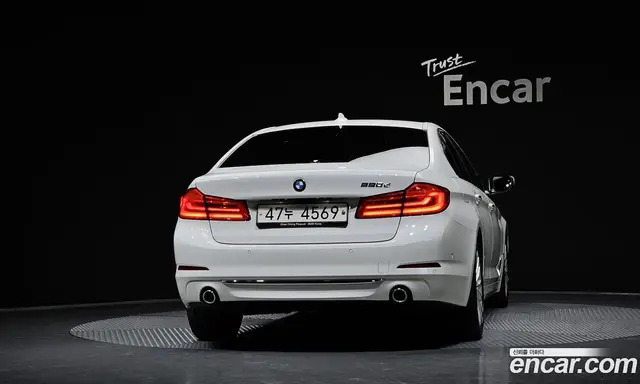 BMW 5 серия 2018 2.0 автомат (гидро), миниатюра 3 BMW 5 серия 2018 2.0 автомат (гидро), миниатюра 3