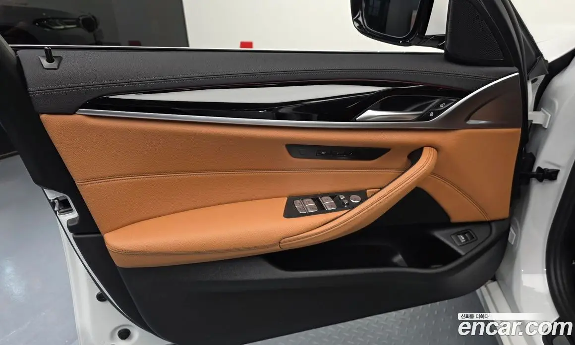 BMW 5 серия 2022 2.0 автомат (гидро), фото 14