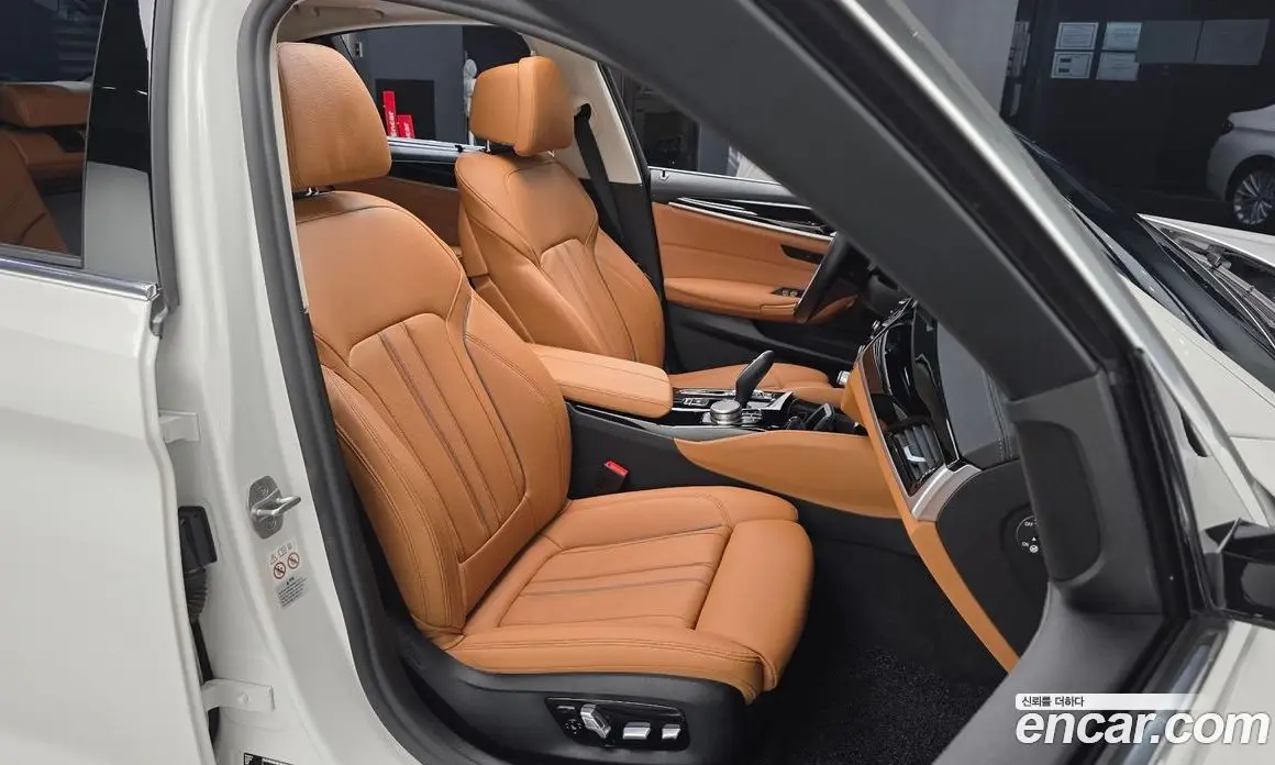 BMW 5 серия 2022 2.0 автомат (гидро), фото 16