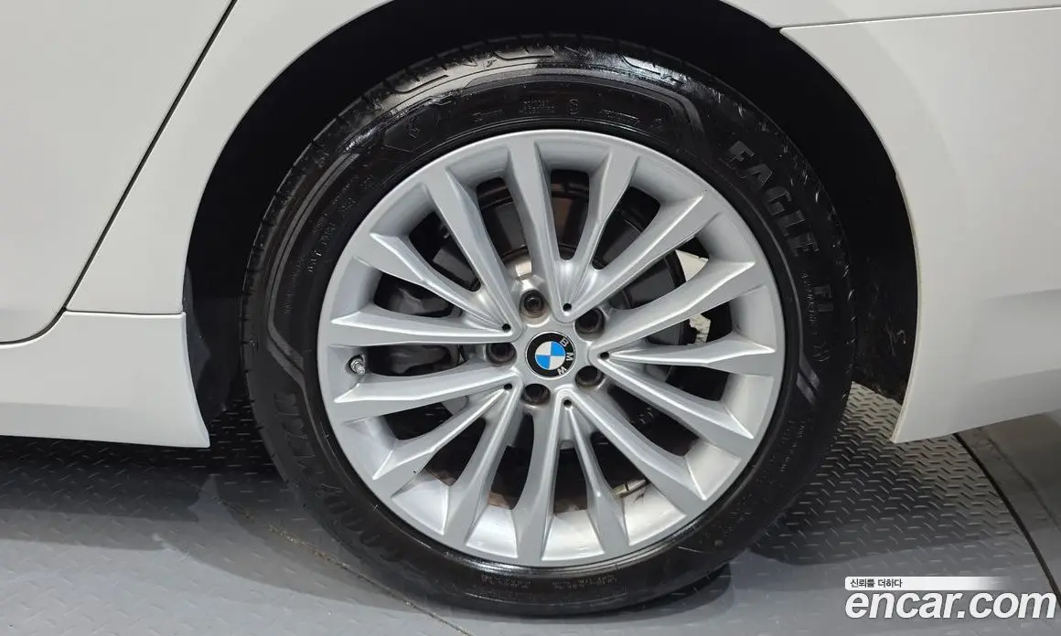 BMW 5 серия 2022 2.0 автомат (гидро), фото 7