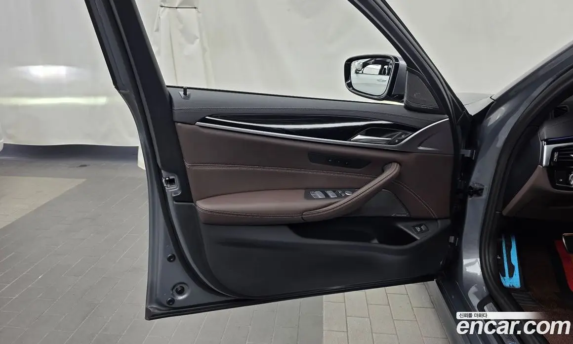 BMW 5 серия 2023 2.0 автомат (гидро), фото 14 BMW 5 серия 2023 2.0 автомат (гидро), фото 14