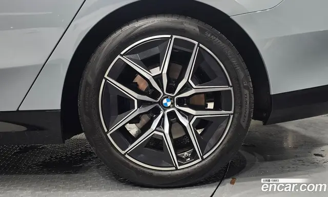 BMW 5 серия 2025 2.0 автомат (гидро), миниатюра 6