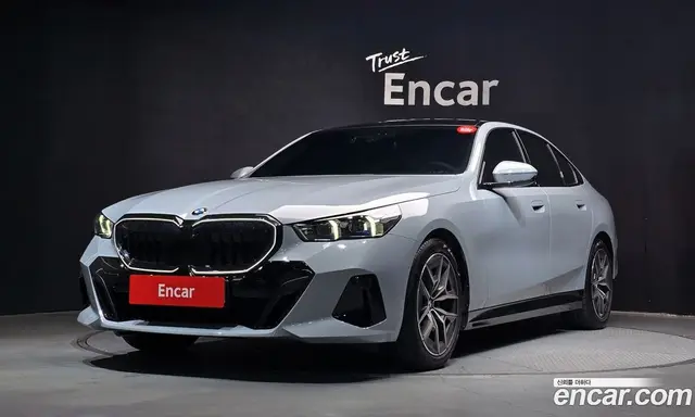 BMW 5 серия, 2025, 9 991 км