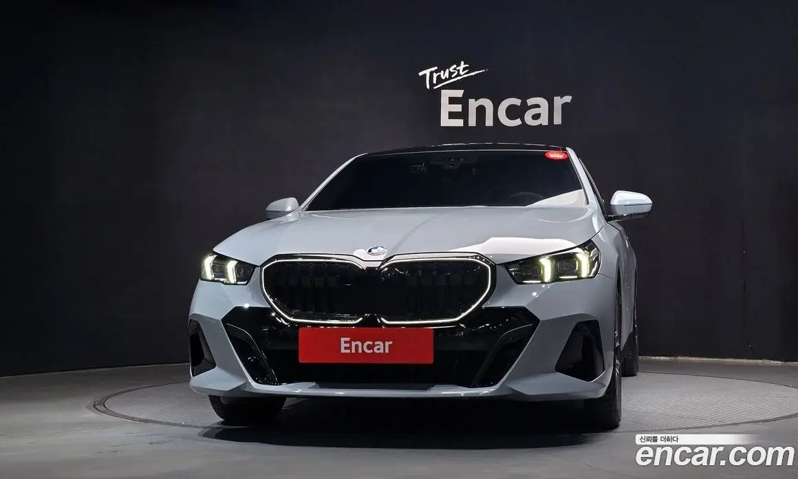BMW 5 серия 2025 2.0 автомат (гидро), фото 3 BMW 5 серия 2025 2.0 автомат (гидро), фото 3