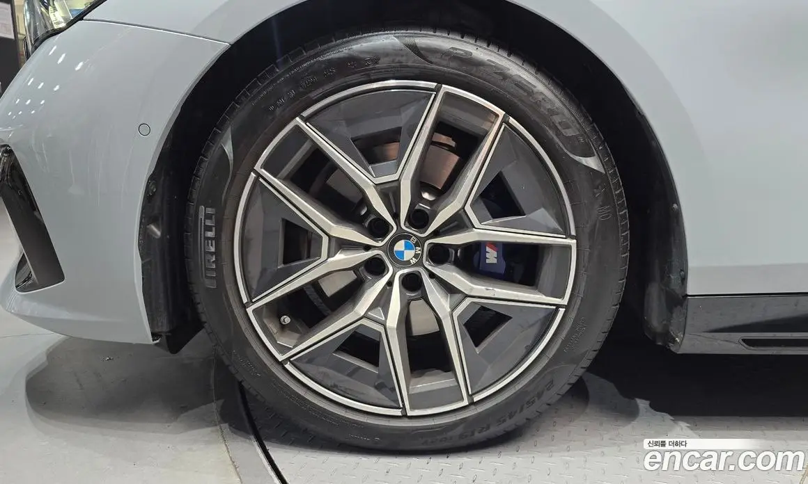BMW 5 серия 2025 2.0 автомат (гидро), фото 5 BMW 5 серия 2025 2.0 автомат (гидро), фото 5