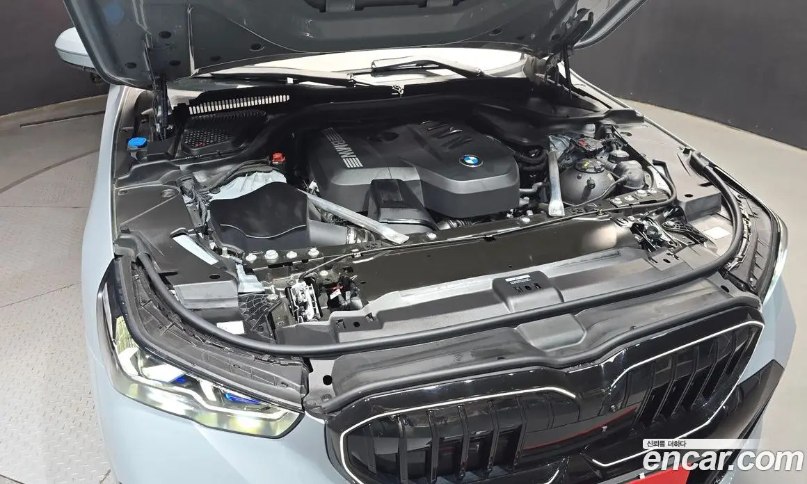 BMW 5 серия 2025 2.0 автомат (гидро), фото 6 BMW 5 серия 2025 2.0 автомат (гидро), фото 6