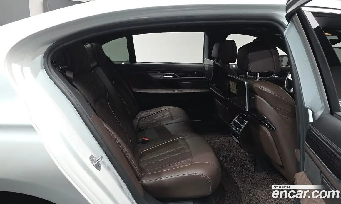 BMW 7 серия 2019 3.0 автомат (гидро), фото 18
