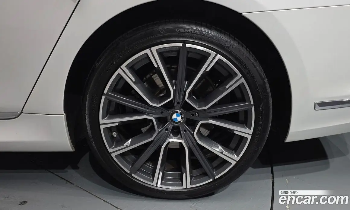 BMW 7 серия 2019 3.0 автомат (гидро), фото 7