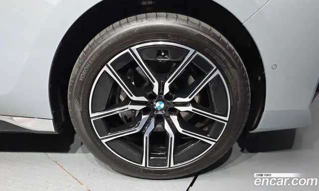 BMW 7 серия 2025 3.0 автомат (гидро), миниатюра 6