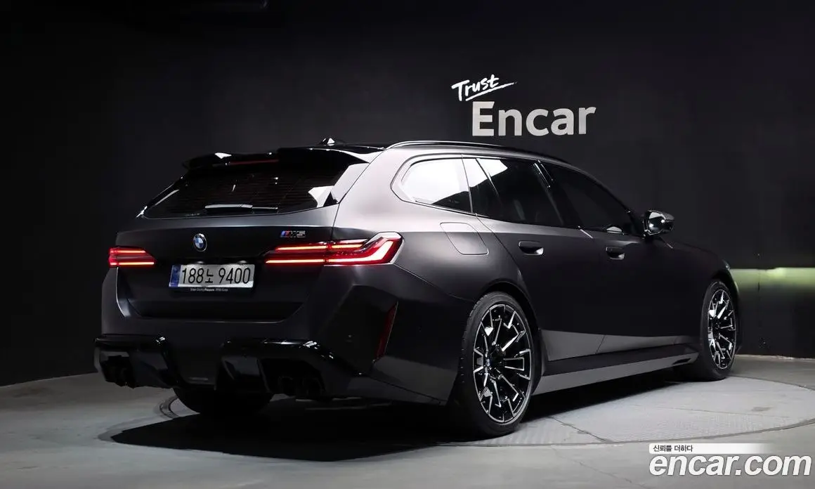 BMW M5 2025 4.4 автомат (гидро), фото 2 BMW M5 2025 4.4 автомат (гидро), фото 2