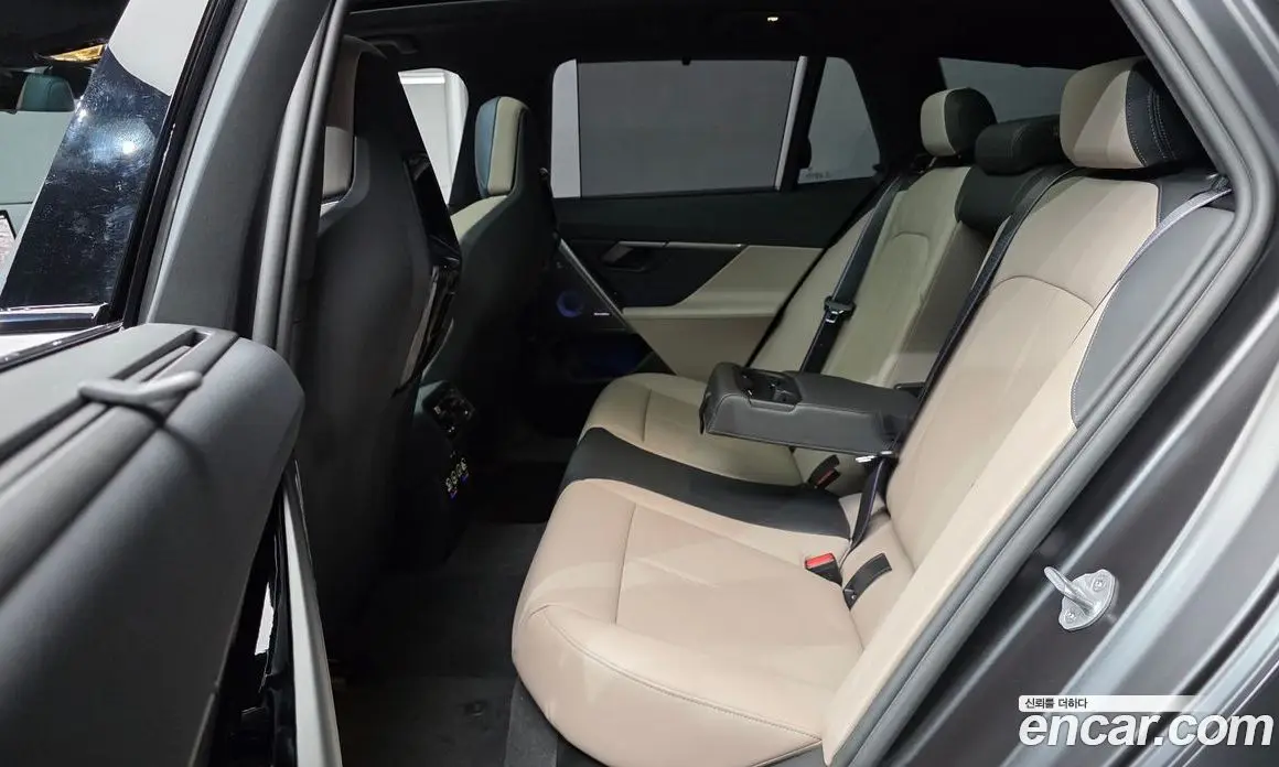BMW M5 2025 4.4 автомат (гидро), фото 17 BMW M5 2025 4.4 автомат (гидро), фото 17
