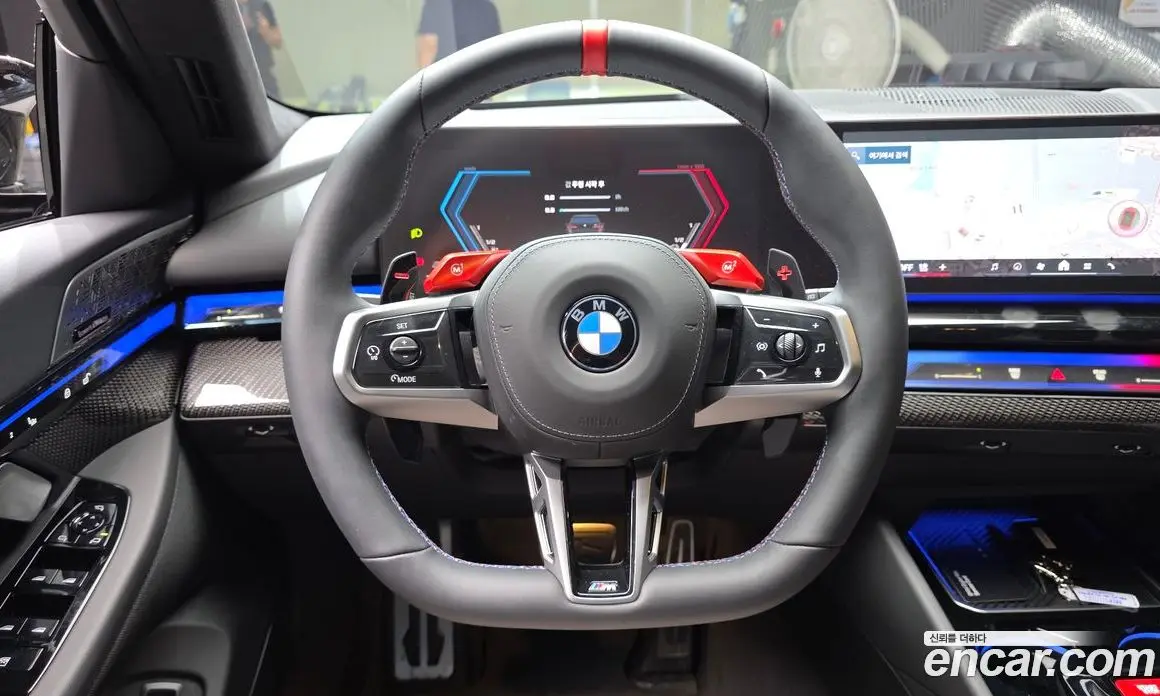 BMW M5 2025 4.4 автомат (гидро), фото 19 BMW M5 2025 4.4 автомат (гидро), фото 19
