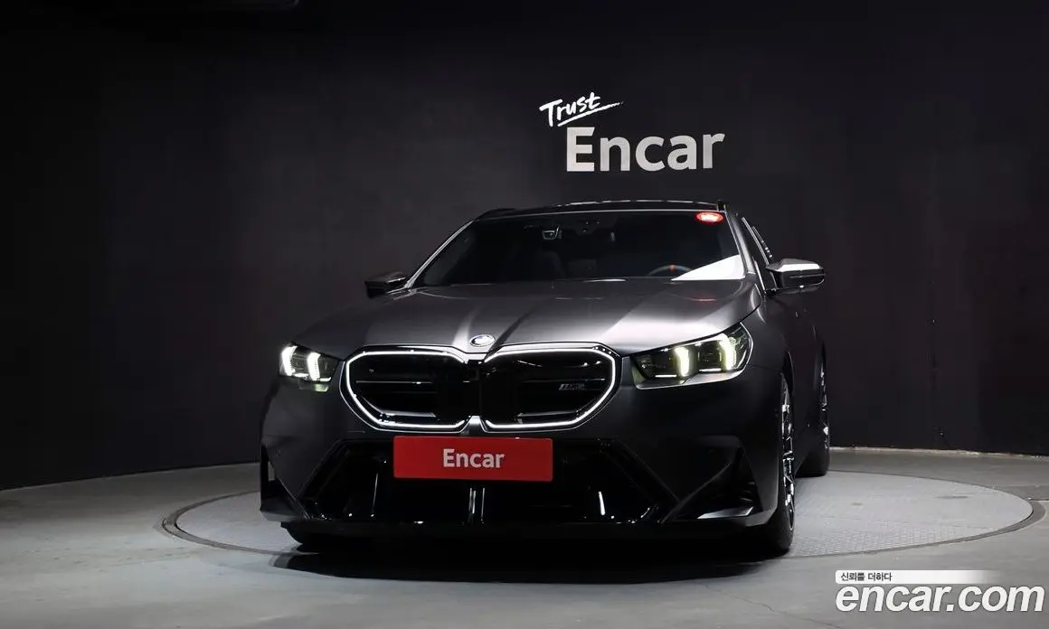 BMW M5 2025 4.4 автомат (гидро), фото 3 BMW M5 2025 4.4 автомат (гидро), фото 3