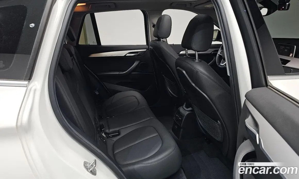 BMW X1 2019 2.0 автомат (гидро), фото 17 BMW X1 2019 2.0 автомат (гидро), фото 17