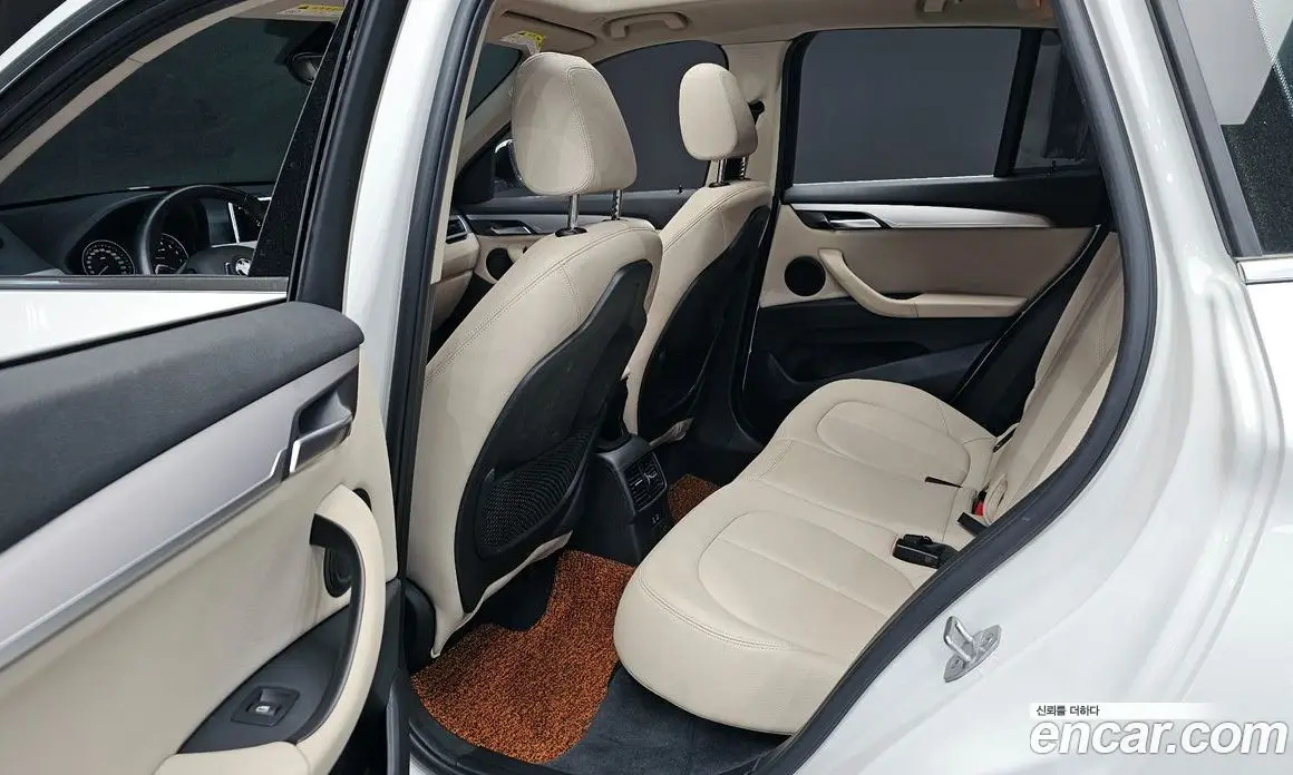 BMW X1 2020 2.0 автомат (гидро), фото 17