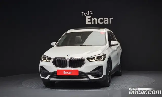 BMW X1 2020 2.0 автомат (гидро), миниатюра 3