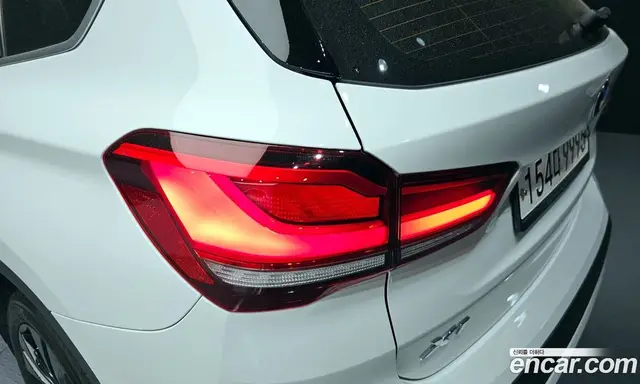 BMW X1 2020 2.0 автомат (гидро), миниатюра 9
