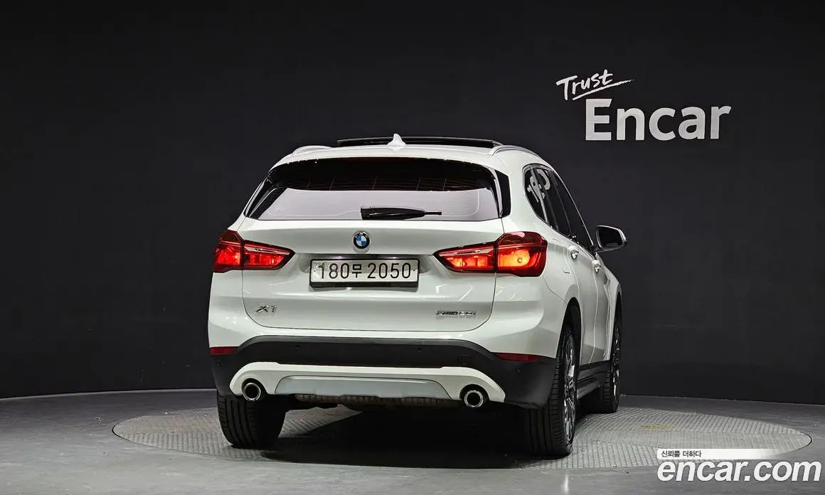 BMW X1 2022 2.0 автомат (гидро), фото 4