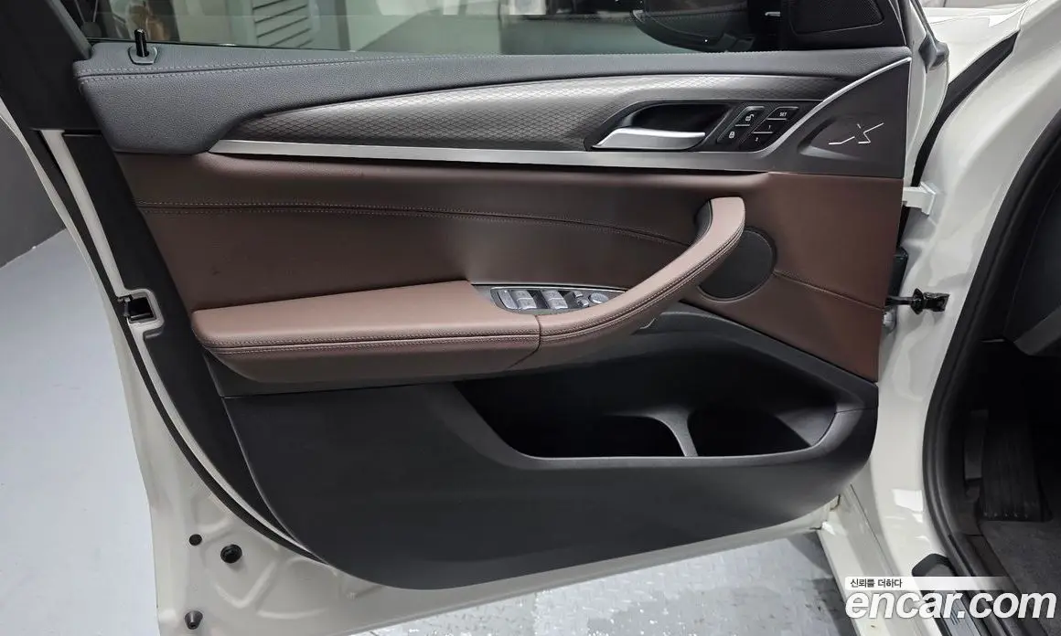 BMW X4 2024 2.0 автомат (гидро), фото 14
