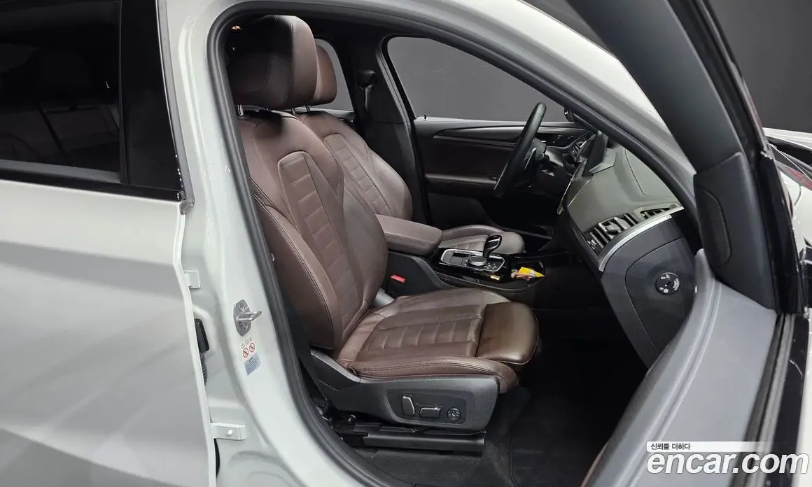 BMW X4 2024 2.0 автомат (гидро), фото 16