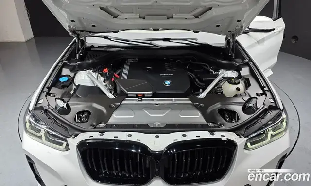 BMW X4 2024 2.0 автомат (гидро), миниатюра 6