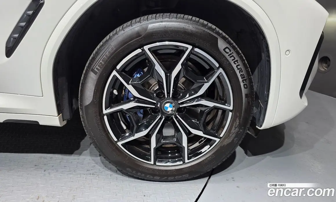 BMW X4 2024 2.0 автомат (гидро), фото 7