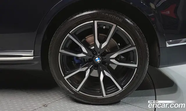 BMW X7 2021 3.0 автомат (гидро), миниатюра 7