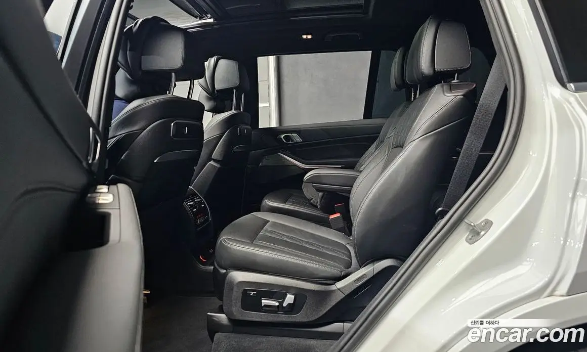 BMW X7 2023 3.0 автомат (гидро), фото 18