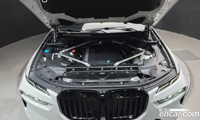 BMW X7 2023 3.0 автомат (гидро), миниатюра 6