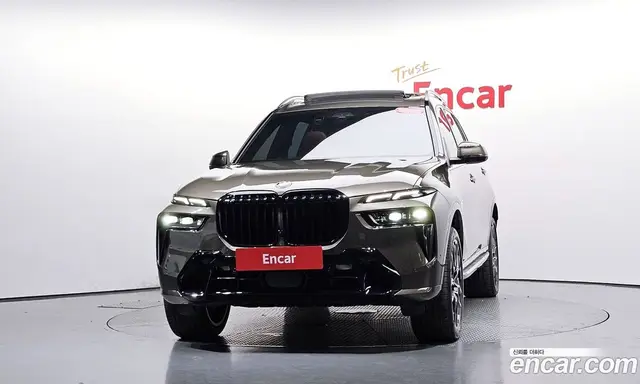 BMW X7 2025 3.0 автомат (гидро), миниатюра 2
