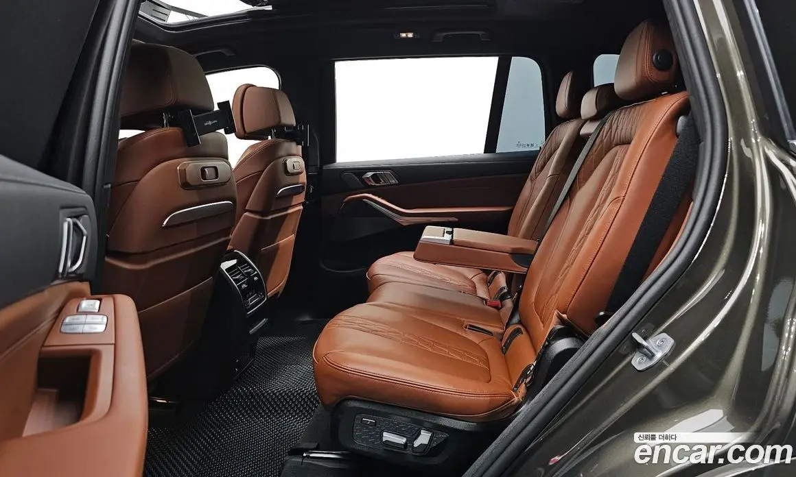 BMW X7 2025 3.0 автомат (гидро), фото 16