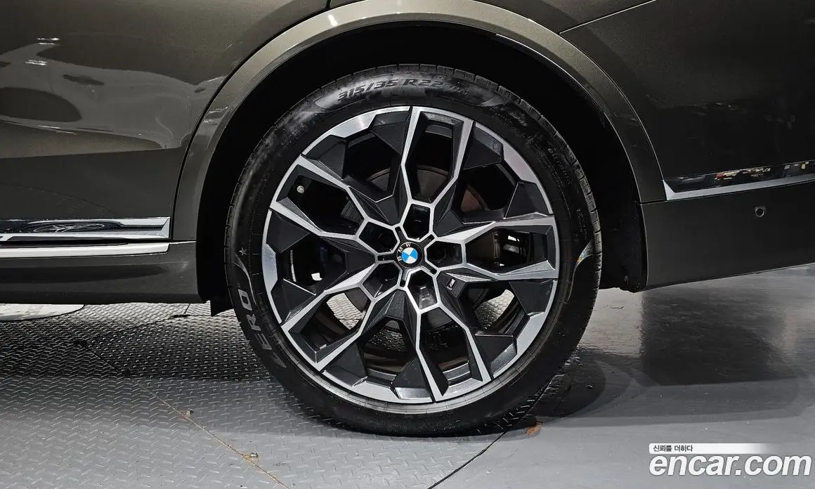 BMW X7 2025 3.0 автомат (гидро), фото 6
