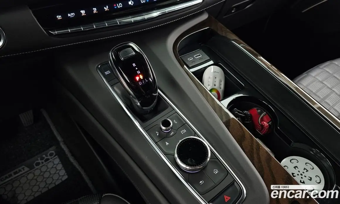 Cadillac Escalade 2023 6.2 автомат (гидро), фото 12