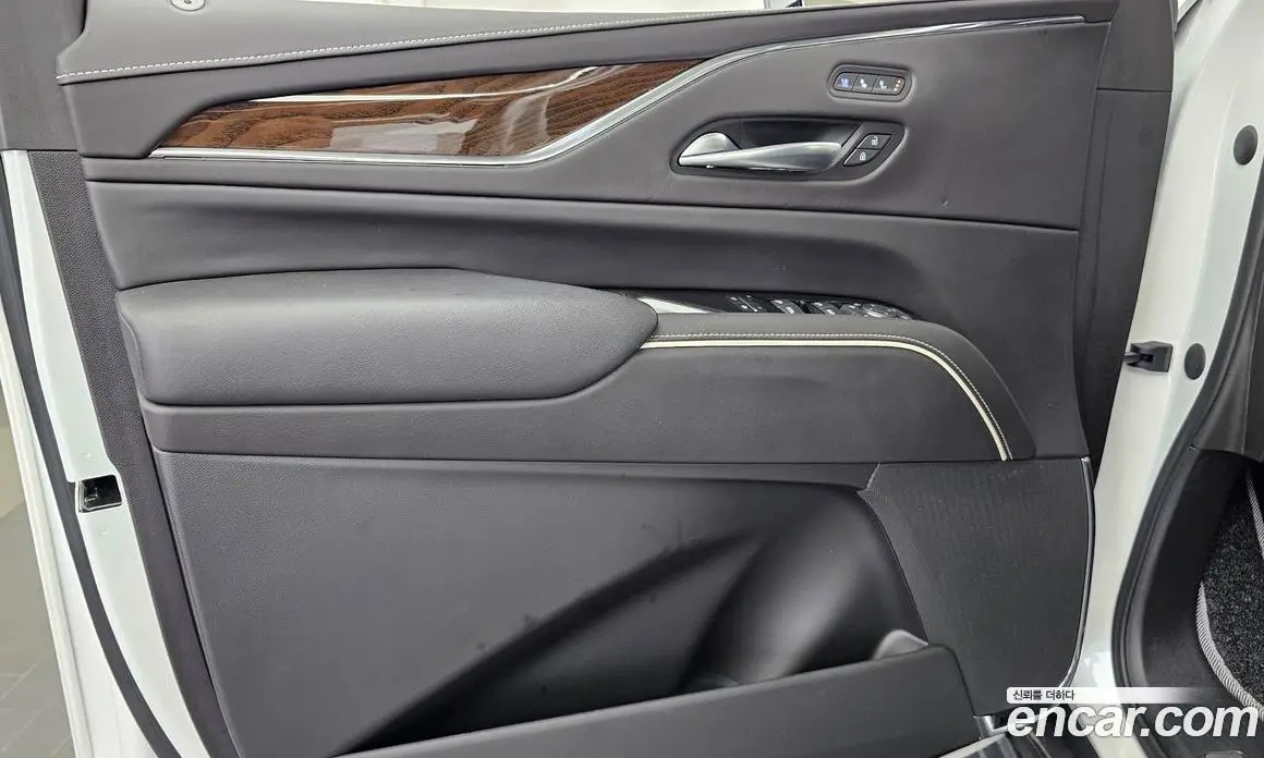 Cadillac Escalade 2023 6.2 автомат (гидро), фото 14