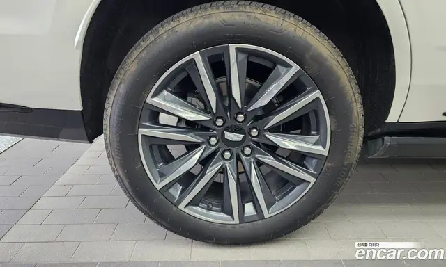 Cadillac Escalade 2023 6.2 автомат (гидро), миниатюра 5