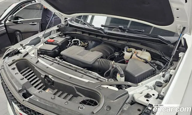 Cadillac Escalade 2023 6.2 автомат (гидро), миниатюра 6