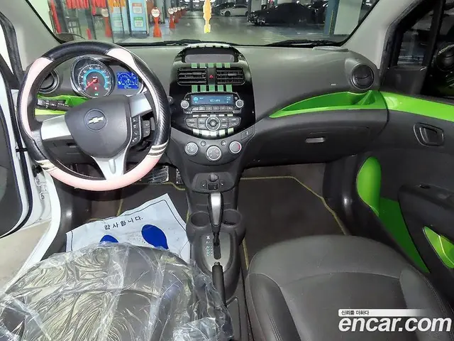 Chevrolet Spark 2015 1.0 автомат (гидро), миниатюра 11