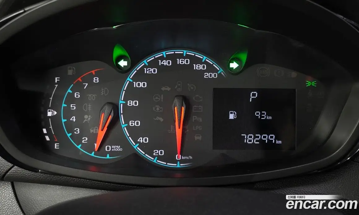 Chevrolet Spark 2015 1.0 автомат (гидро), фото 11