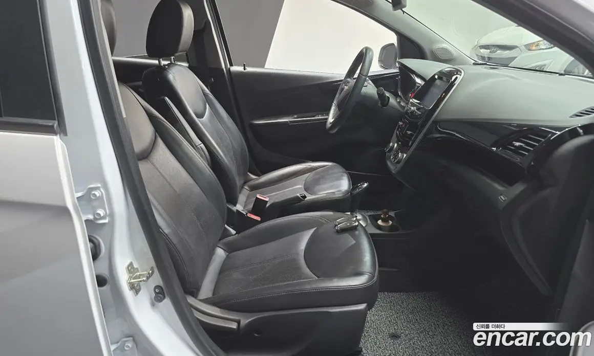 Chevrolet Spark 2016 1.0 автомат (гидро), фото 16 Chevrolet Spark 2016 1.0 автомат (гидро), фото 16