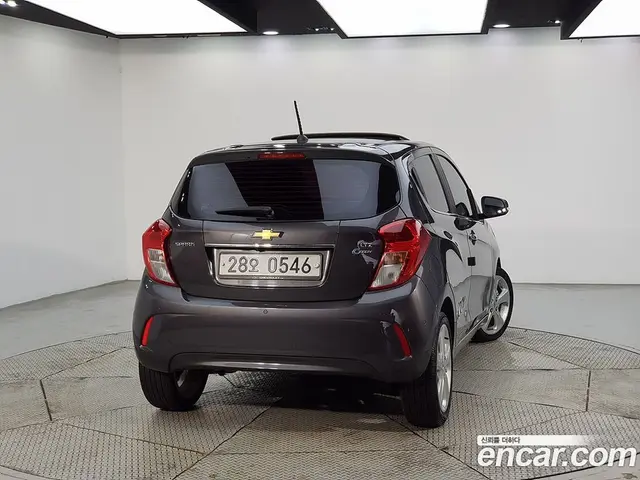 Chevrolet Spark 2016 1.0 автомат (гидро), миниатюра 4