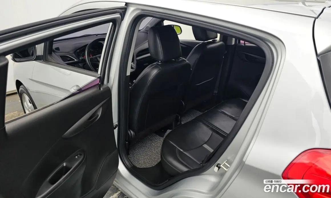 Chevrolet Spark 2019 1.0 автомат (гидро), фото 17