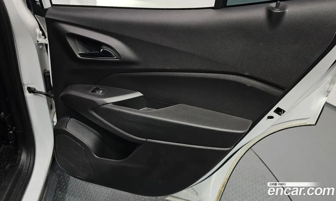 Chevrolet Trax 2023 1.2 автомат (гидро), фото 15