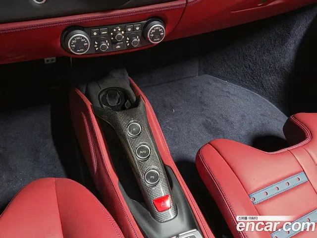 Ferrari 488 2017 3.9 автомат (гидро), миниатюра 12