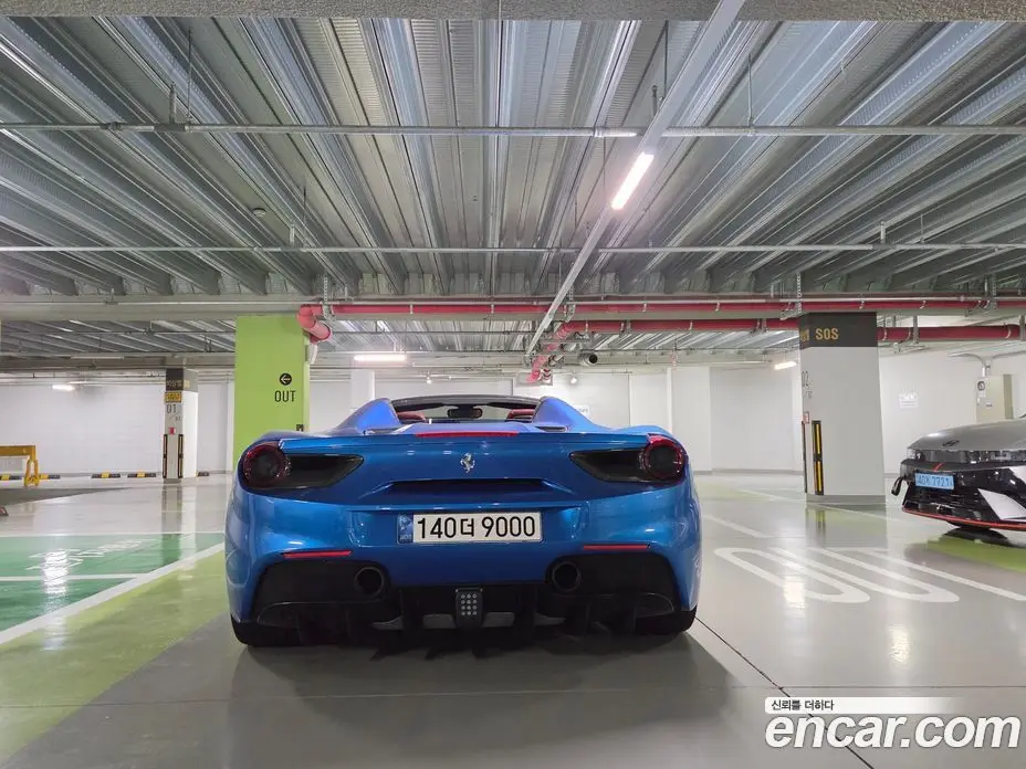 Ferrari 488 2017 3.9 автомат (гидро), фото 4
