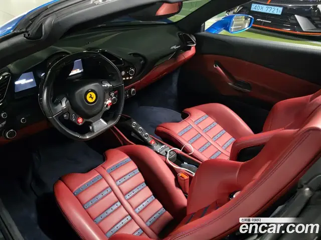Ferrari 488 2017 3.9 автомат (гидро), миниатюра 7