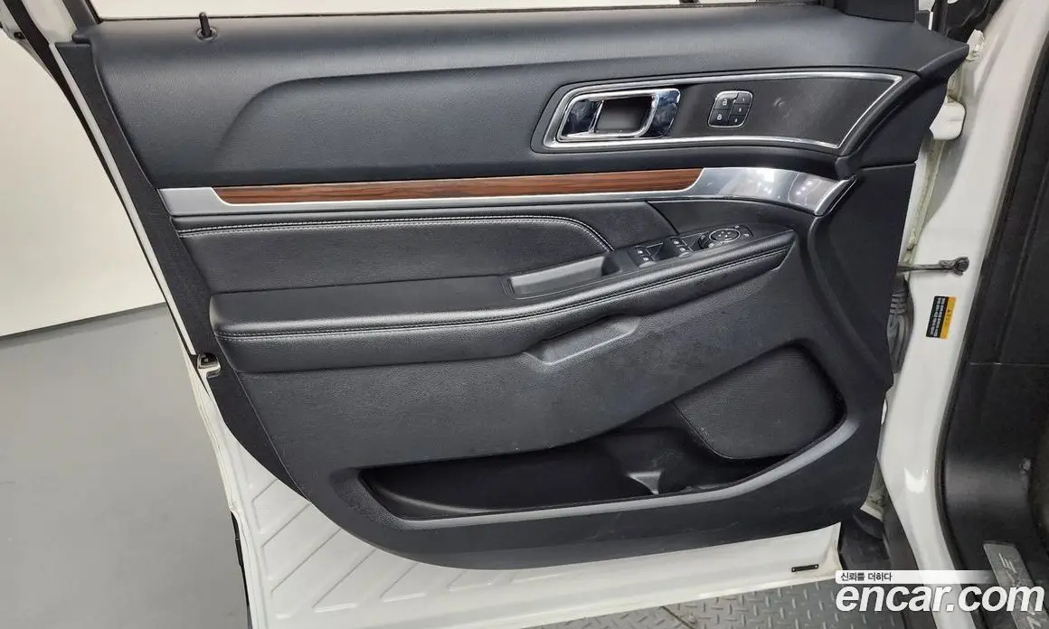 Ford Explorer 2016 3.5 автомат (гидро), фото 13 Ford Explorer 2016 3.5 автомат (гидро), фото 13