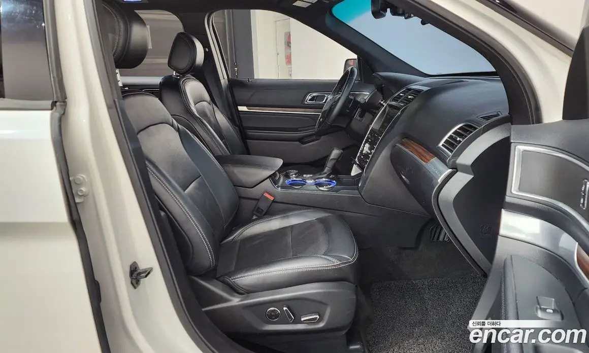 Ford Explorer 2016 3.5 автомат (гидро), фото 15 Ford Explorer 2016 3.5 автомат (гидро), фото 15