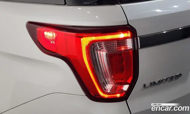 Ford Explorer 2016 3.5 автомат (гидро), миниатюра 8 Ford Explorer 2016 3.5 автомат (гидро), миниатюра 8